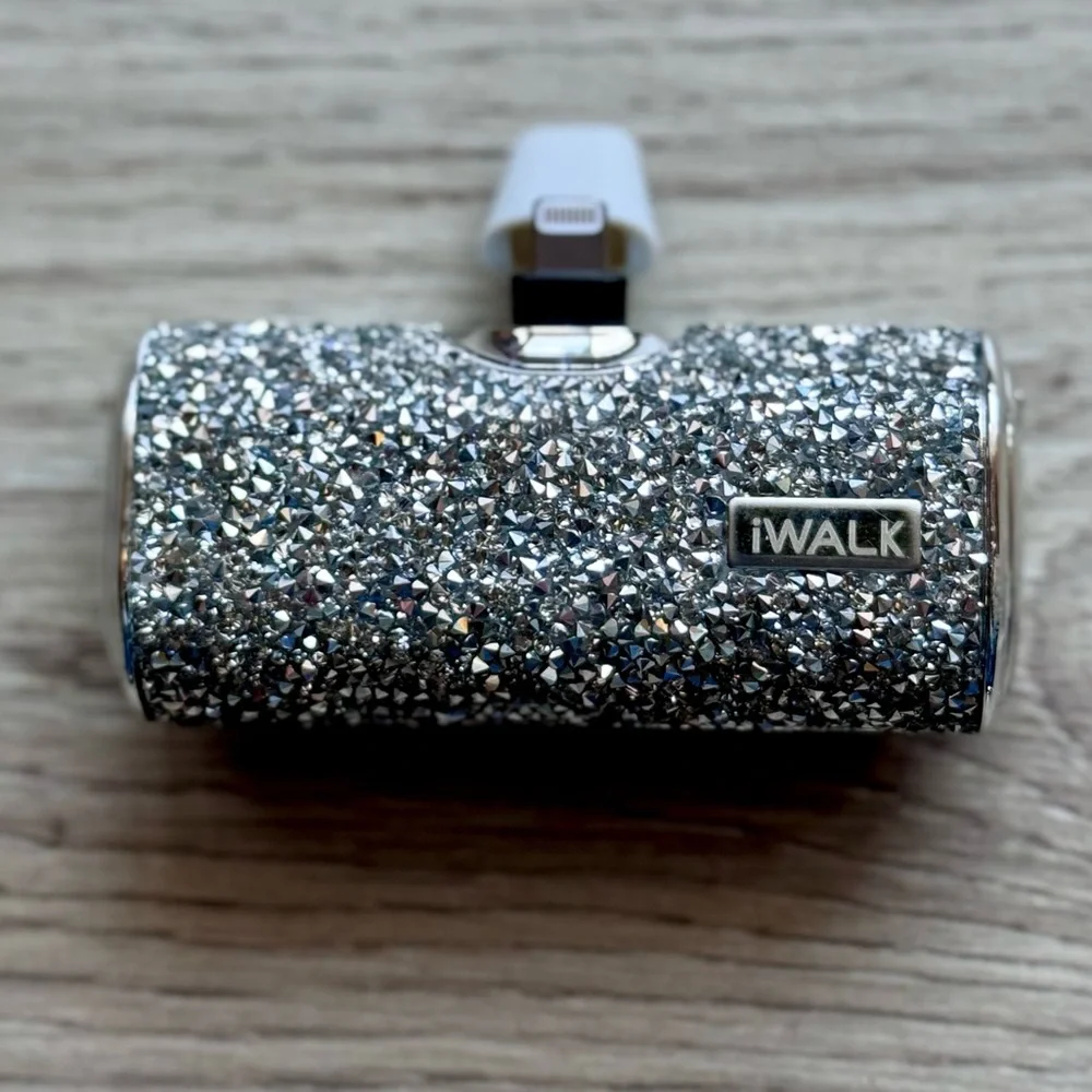 iWALK Secret Ultra-Compact Docking Battery